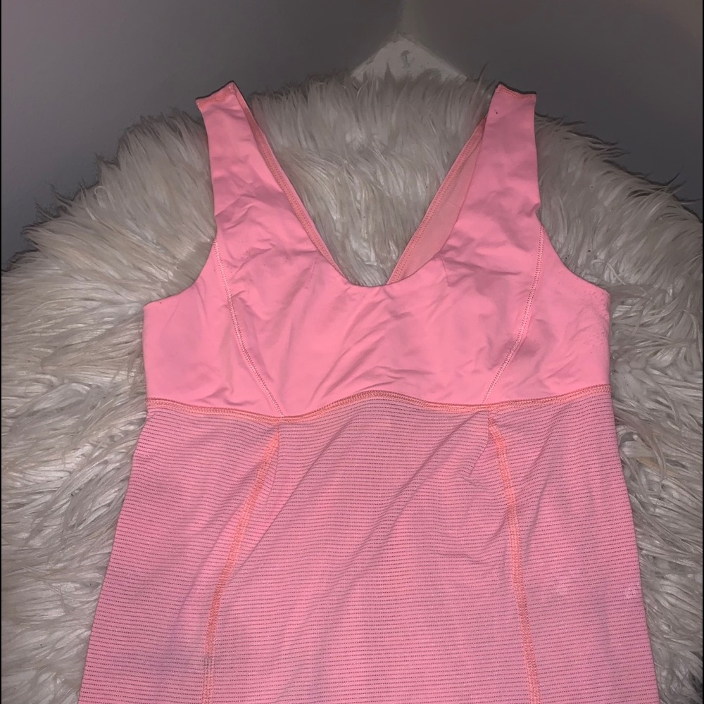 Lululemon pink workout top